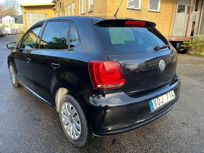 Begagnad VW Polo Trendline 60 HK (44 kW) 2013 Svart Halvkombi