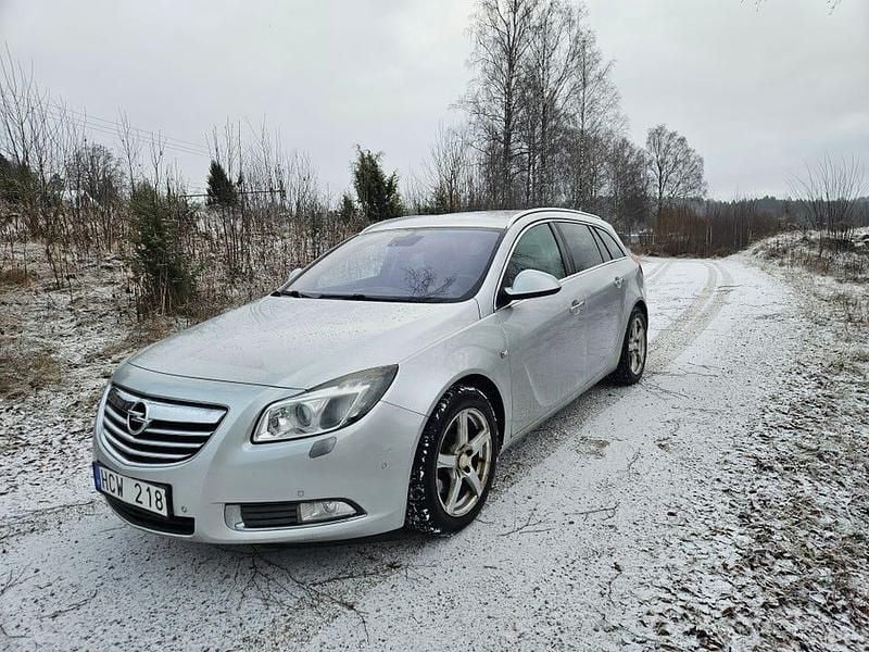 Begagnad 2011 Opel Insignia Kombi | 35 900 kr (Marknadspris) - Bild 1/4