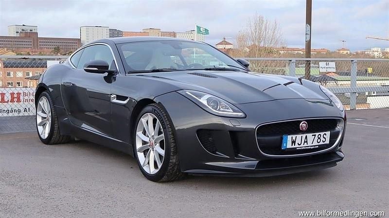 Begagnad Jaguar F-Type 340 HK (250 kW) 2016 Grå Sportkupé