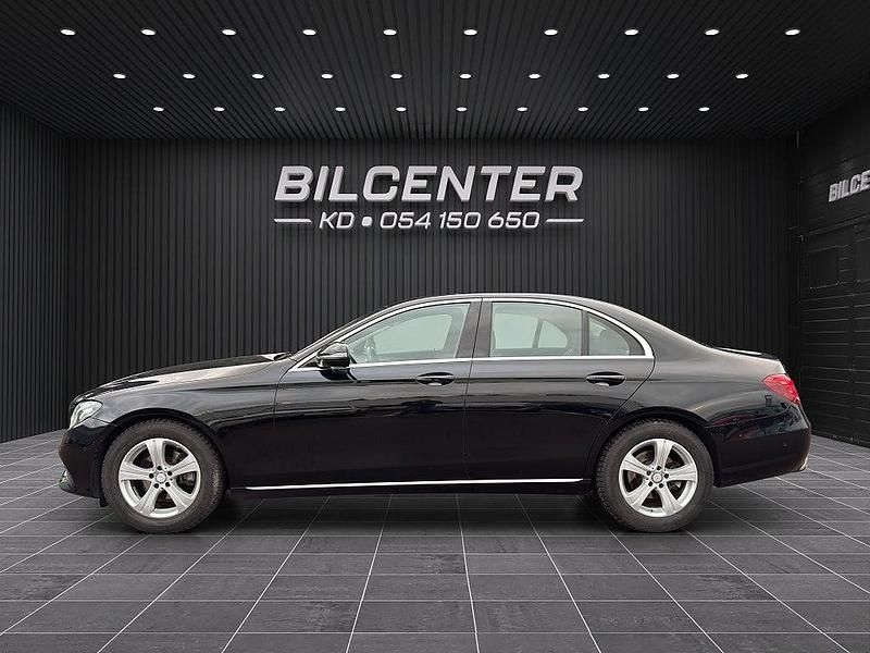 Begagnad Mercedes E220 Avantgarde 194 HK (142 kW) 2016 Svart Sedan
