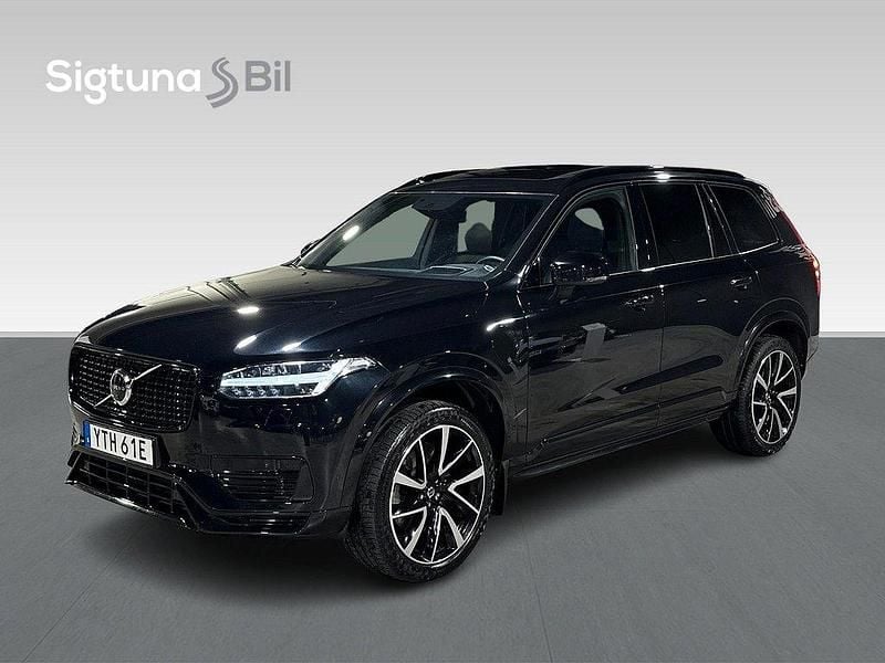 Svart Begagnad 2022 Volvo XC90 R-Design SUV | 579 900 kr (Marknadspris) - Bild 1/3