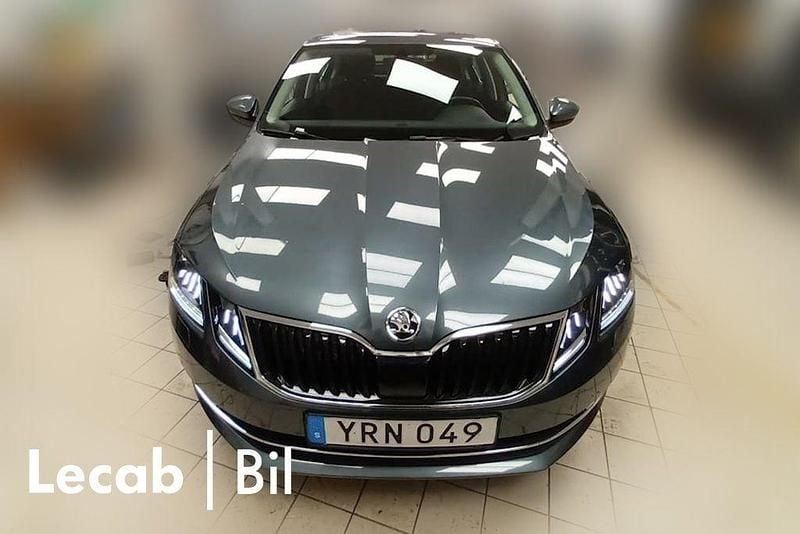 Mörkgrå (grå) Begagnad 2019 Skoda Octavia Sedan | 169 500 kr (Superpris) - Bild 1/1