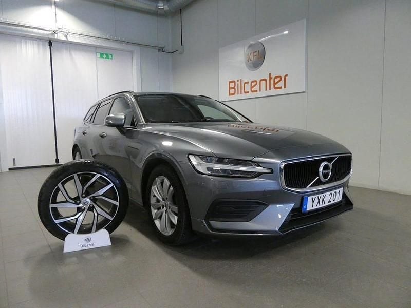 Begagnad Volvo V60 150 HK (110 kW) 2018 Grå Kombi