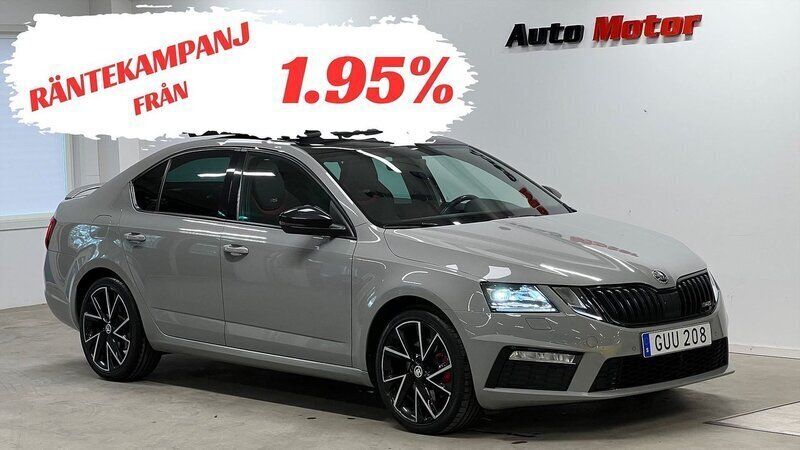 Grå Begagnad 2018 Skoda Octavia RS Sedan | 279 900 kr - Bild 1/3