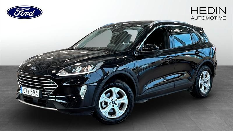 Svart Begagnad 2023 Ford Kuga Titanium SUV | 269 900 kr (Marknadspris) - Bild 1/4