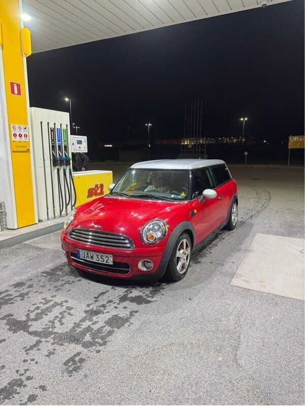 Röd Begagnad 2009 Mini Cooper D Clubman Kombi | 45 000 kr (Superpris) - Bild 1/4