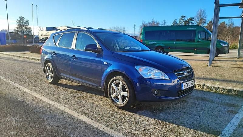 Begagnad Kia Ceed Sportswagon 125 HK (91 kW) 2008 Kombi
