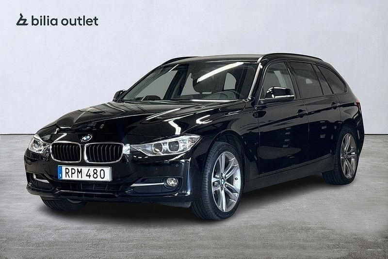 Svart Begagnad 2015 BMW 320 Sport Line Kombi | 209 900 kr (Marknadspris) - Bild 1/3