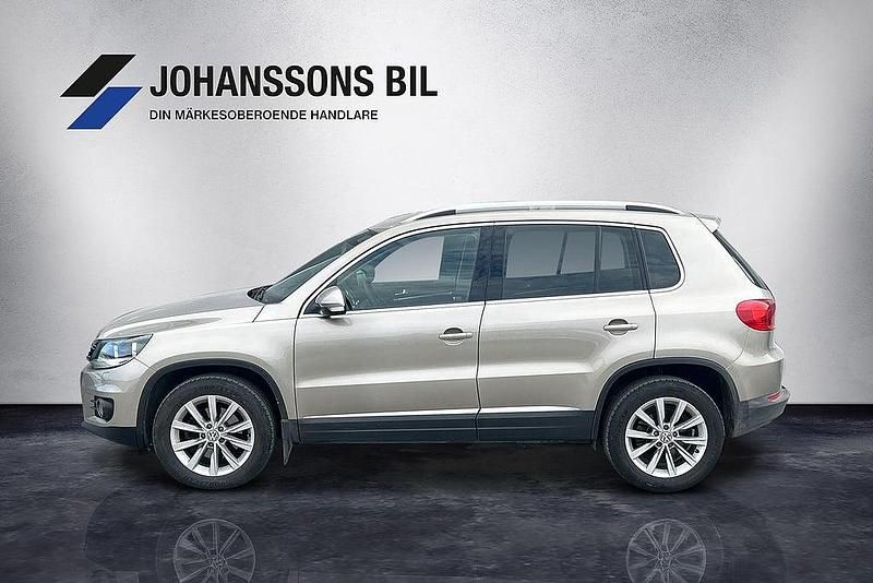 Begagnad VW Tiguan Sport 177 HK (130 kW) 2013 Grå SUV