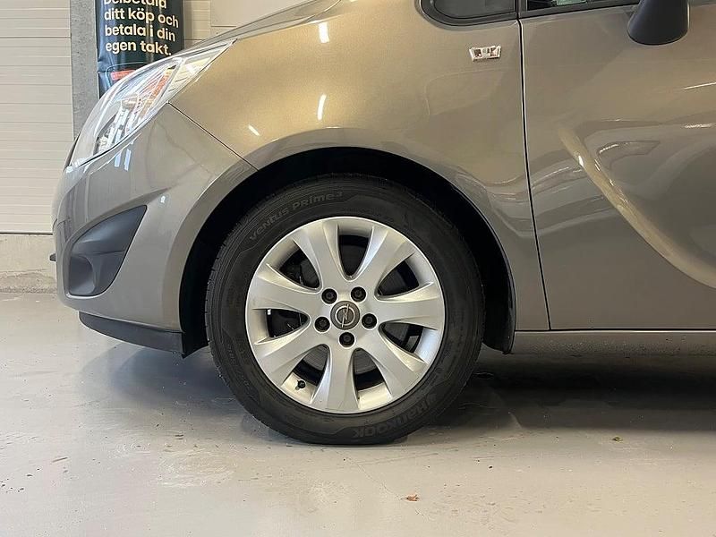 Begagnad Opel Meriva Enjoy 141 HK (103 kW) 2011 Brun Minibuss