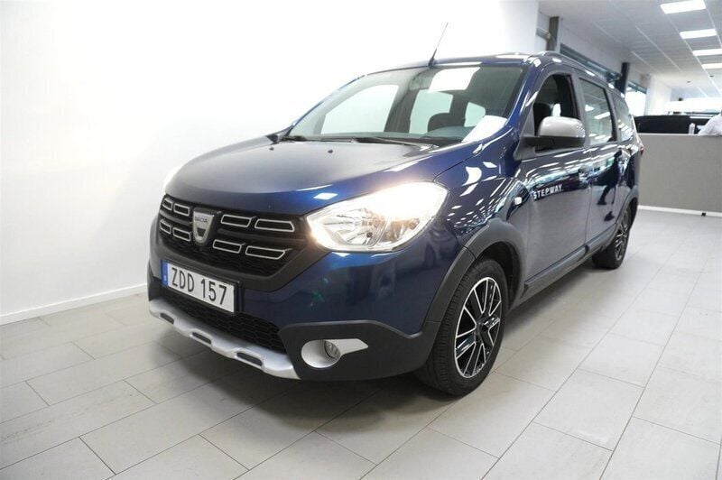 Blå Begagnad 2017 Dacia Lodgy Stepway Minibuss | 89 900 kr (Bra pris) - Bild 1/4