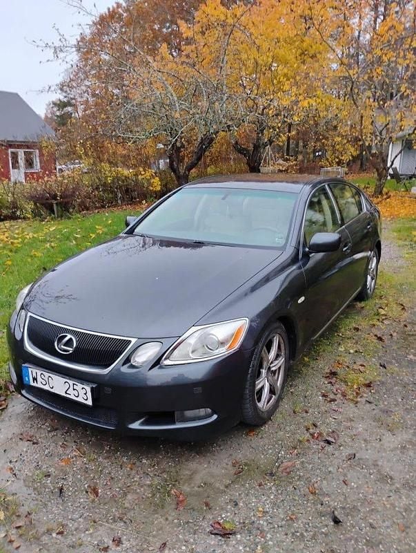 Begagnad Lexus GS300 Executive Line 249 HK (183 kW) 2005 Grå Sedan