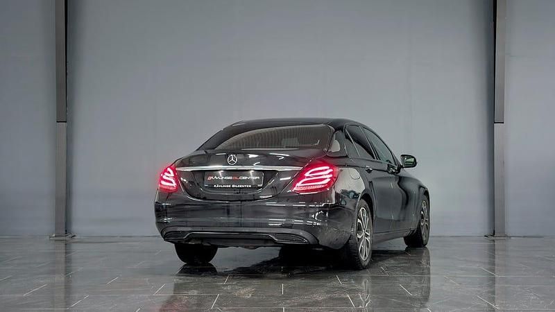 Begagnad Mercedes C220 170 HK (125 kW) 2018