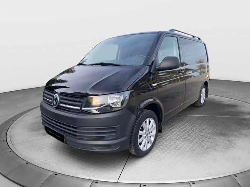 Svart Begagnad 2016 VW T6 Van | 139 900 kr (Superpris) - Bild 1/4