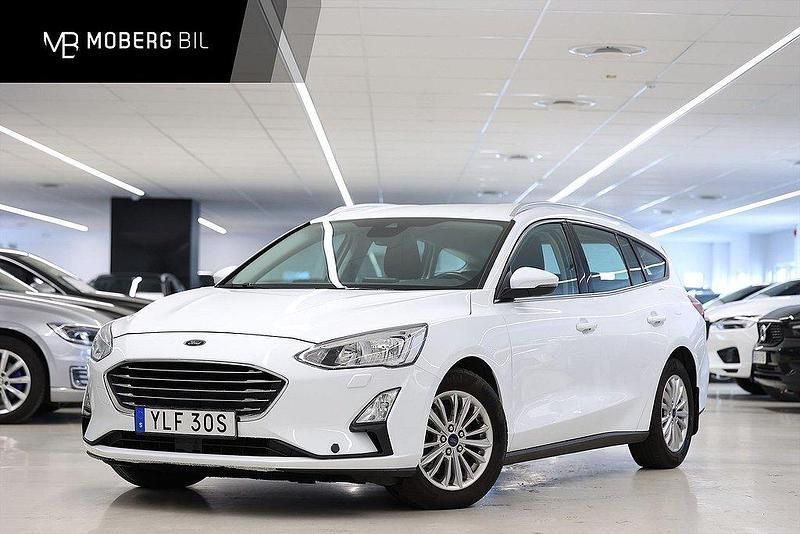 Vit Begagnad 2019 Ford Focus Titanium Kombi | 139 900 kr (Marknadspris) - Bild 1/3