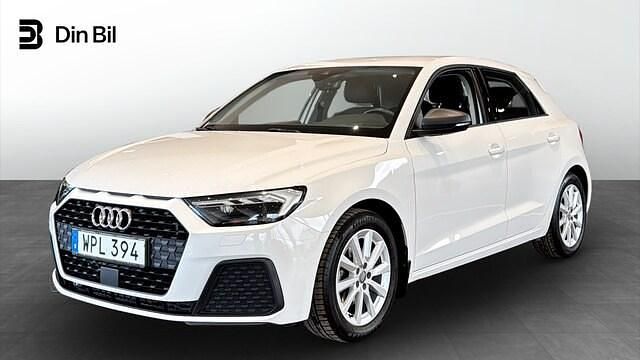 Vit Begagnad 2018 Audi A1 Sportback Proline Halvkombi | 184 000 kr (Marknadspris) - Bild 1/4