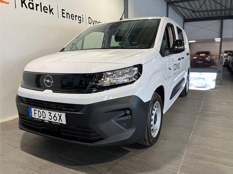 Begagnad Opel Combo 131 HK (96 kW) 2025 Vit kaolin