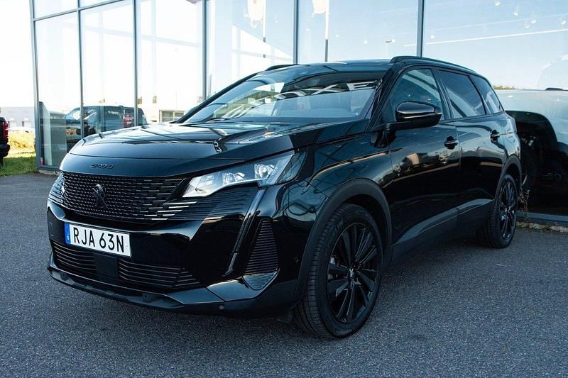 Svart Begagnad 2024 Peugeot 5008 GTi Minibuss | 329 000 kr (Marknadspris) - Bild 1/4