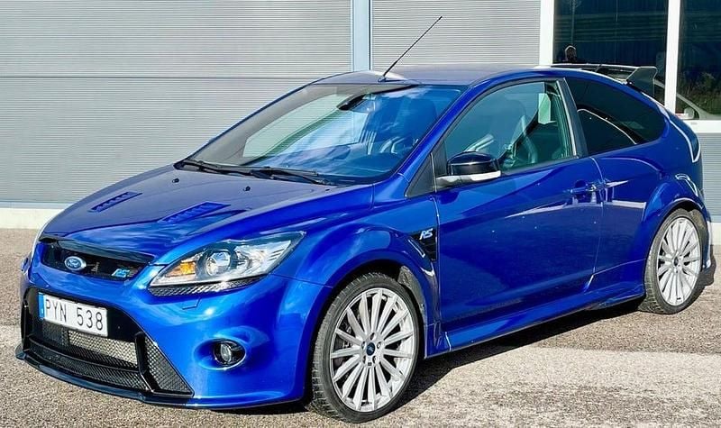 Begagnad Ford Focus RS 305 HK (224 kW) 2010 Blå Halvkombi
