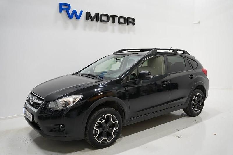 Svart Begagnad 2014 Subaru XV SUV | 74 899 kr (Marknadspris) - Bild 1/4