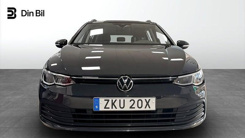 Begagnad VW Golf VIII 131 HK (96 kW) 2021 Grå Kombi