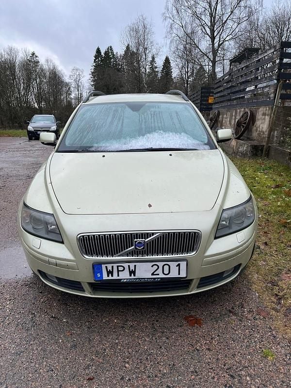 Begagnad 2005 Volvo V50 Kombi | 10 000 kr (Bra pris) - Bild 1/4