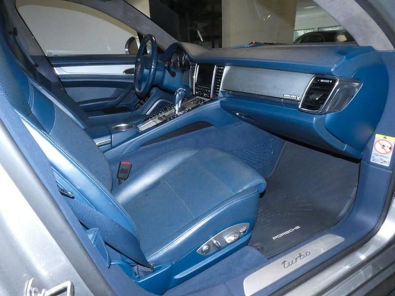 Begagnad Porsche Panamera Turbo Sport 500 HK (367 kW) 2010 Silver Sedan