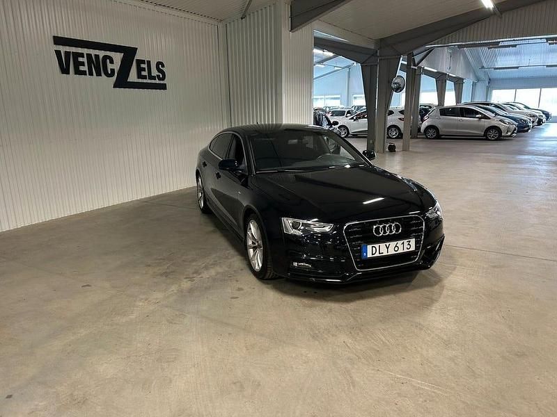 Begagnad Audi A5 Sportback S-Line 177 HK (130 kW) 2015 Svart (svart metallic) Halvkombi