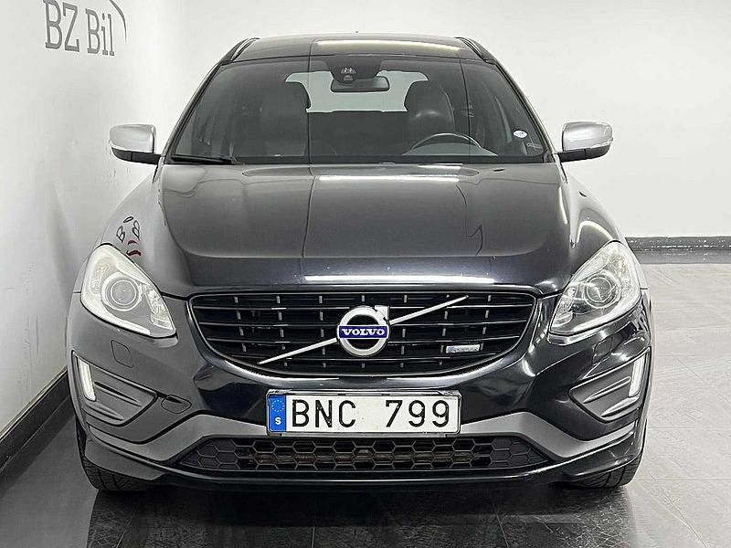 Begagnad Volvo XC60 R-Design 164 HK (120 kW) 2013 Svart SUV