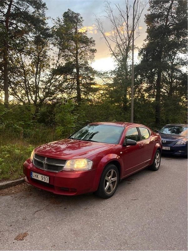Röd Begagnad 2008 Dodge Avenger Sedan | 1 177 kr - Bild 1/4