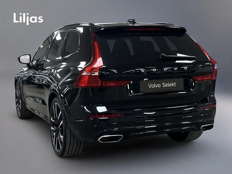 Begagnad Volvo XC60 R-Design 397 HK (291 kW) 2021 Svart SUV