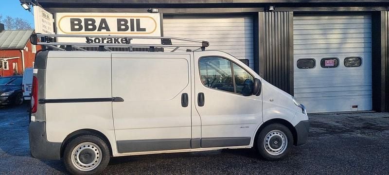 Vit Begagnad 2007 Renault Trafic Van | 59 000 kr (Marknadspris) - Bild 1/4