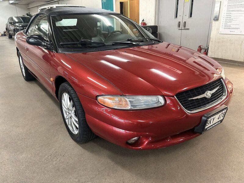 Röd Begagnad 2000 Chrysler Sebring Cabriolet Cab | 42 000 kr - Bild 1/4