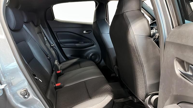 Begagnad Nissan Juke Acenta 117 HK (86 kW) 2024 SUV