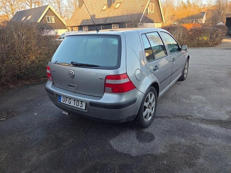 Begagnad VW Golf IV 105 HK (77 kW) 2003