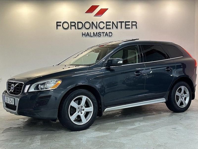 Grå Begagnad 2010 Volvo XC60 Summum SUV | 124 900 kr (Marknadspris) - Bild 1/4