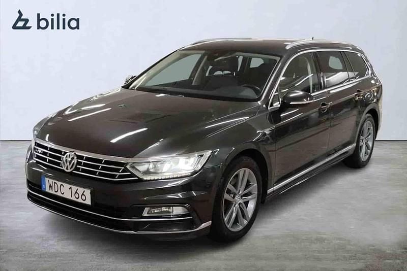 Grå Begagnad 2018 VW Passat Kombi | 209 000 kr (Marknadspris) - Bild 1/1