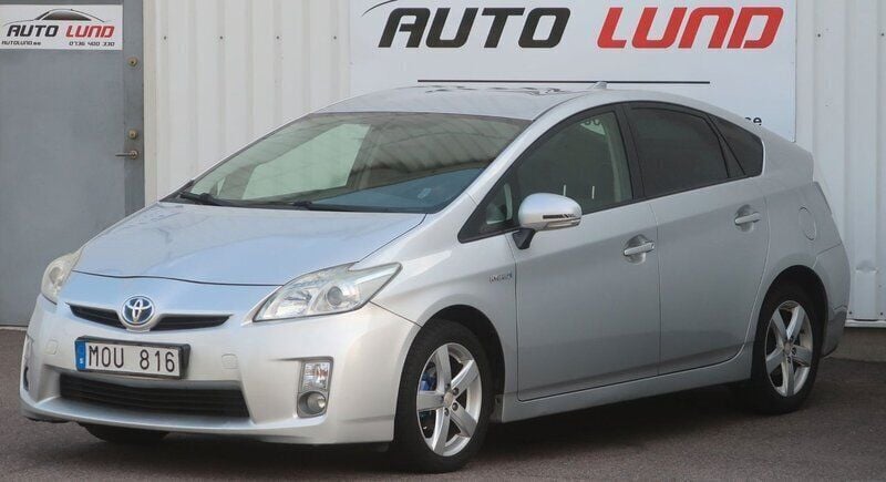 Silver Begagnad 2009 Toyota Prius Halvkombi | 85 000 kr (Bra pris) - Bild 1/4