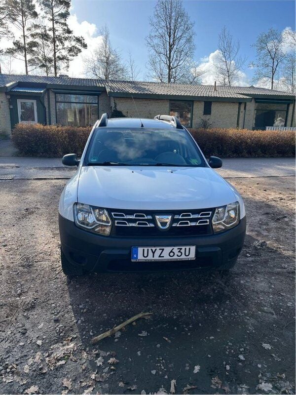 Vit Begagnad 2016 Dacia Duster SUV | 60 000 kr (Superpris) - Bild 1/4