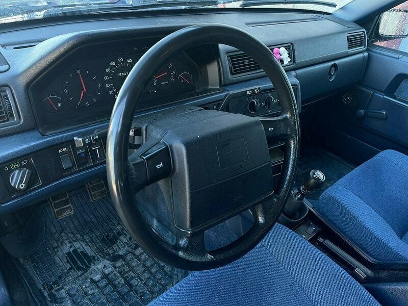 Begagnad Volvo 944 116 HK (85 kW) 1994 Blå Sedan