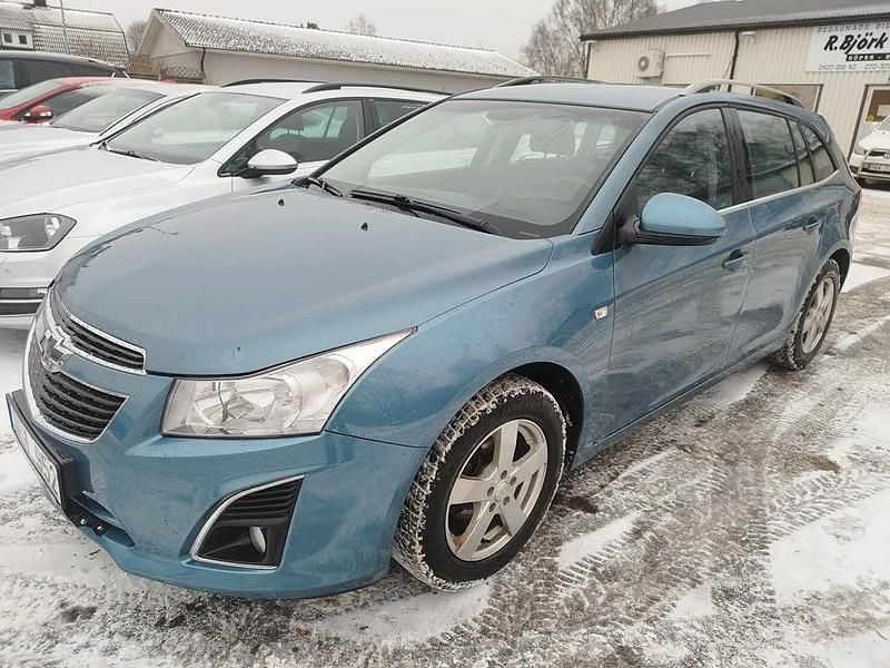 Blå Begagnad 2012 Chevrolet Cruze Kombi | 29 900 kr (Marknadspris) - Bild 1/3