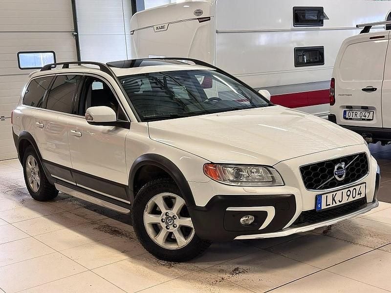 Begagnad Volvo XC70 Momentum 215 HK (158 kW) 2014 Vit Kombi