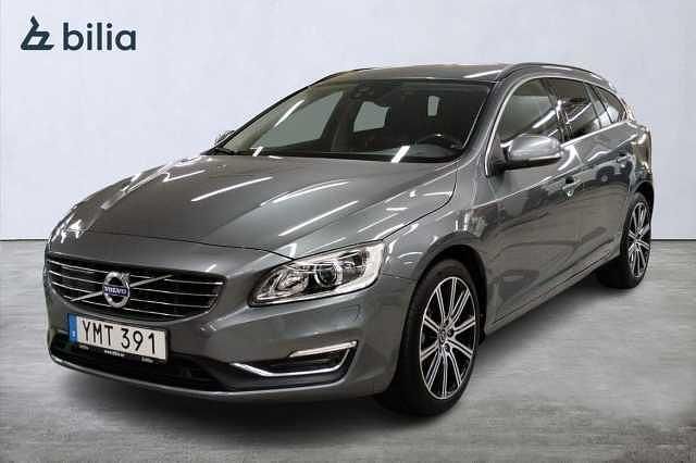 Grå Begagnad 2018 Volvo V60 Momentum Kombi | 199 000 kr (Superpris) - Bild 1/3