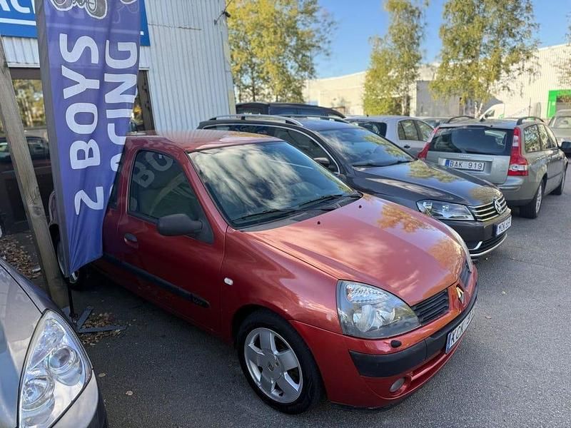 Begagnad Renault Clio R.S. Authentique 75 HK (55 kW) 2006 Röd Halvkombi