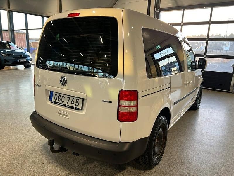 Begagnad VW Caddy 109 HK (80 kW) 2015 Vit Minibuss