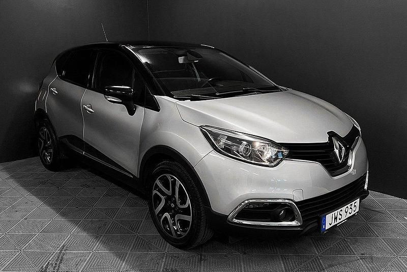 Flerfärgad Begagnad 2015 Renault Captur Dynamique SUV | 84 700 kr (Marknadspris) - Bild 1/4