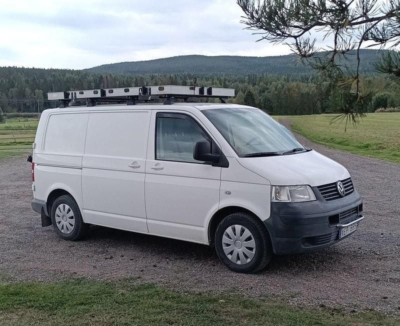 Vit Begagnad 2006 VW T5 Van | 35 000 kr (Bra pris) - Bild 1/4