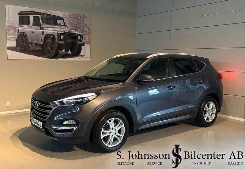 Mörkgrå Begagnad 2015 Hyundai Tucson SUV | 179 900 kr (Marknadspris) - Bild 1/4