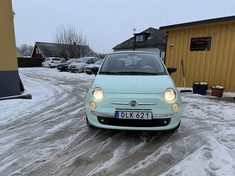 Begagnad Fiat 500 Lounge 69 HK (50 kW) 2015 Grön