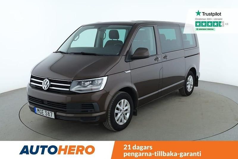 Brun Begagnad 2016 VW Multivan Comfortline Van | 249 000 kr (Marknadspris) - Bild 1/4